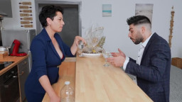 JacquieEtMichelTV Camille Knows How To Be Friendly 05 04 2025