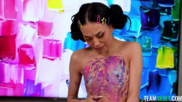 Delilah Dagger, Bianca Bangs - Two Pussies, One Dildo, and a Cock: A True Work of Art 25 04 2026